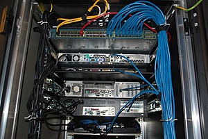 Plaats een foto van je rack/servers/datacenter-dsc_0050-jpg