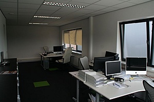 Post een foto van je werkplek !-kantoor-angerlo11-jpg