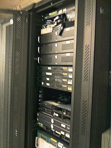 Plaats een foto van je rack/servers/datacenter-res_image_071-jpg