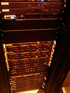 Plaats een foto van je rack/servers/datacenter-imag0073-jpg