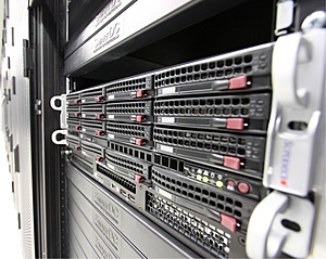 Plaats een foto van je rack/servers/datacenter-6-jpg