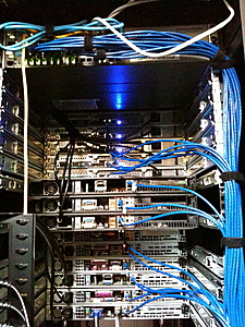 Plaats een foto van je rack/servers/datacenter-img_0120-jpg