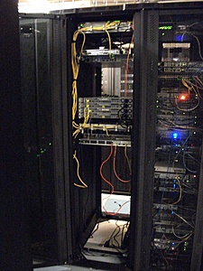 Plaats een foto van je rack/servers/datacenter-dscf0407_450x600-jpg