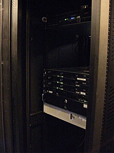 Plaats een foto van je rack/servers/datacenter-dscf0406_450x600-jpg