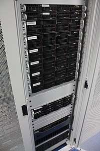 Plaats een foto van je rack/servers/datacenter-e5a5e14e64eeec5ed5c23f6c36894601_full-jpg