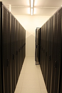 Plaats een foto van je rack/servers/datacenter-img_0868-jpg