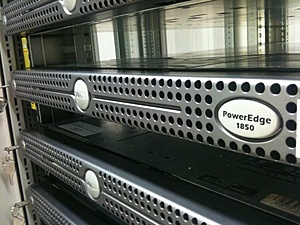 Plaats een foto van je rack/servers/datacenter-dell8-jpg
