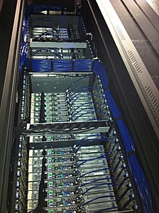 Plaats een foto van je rack/servers/datacenter-rack7-1-3-jpg