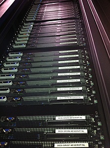 Plaats een foto van je rack/servers/datacenter-rack-7-2-1-jpg