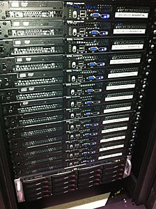 Plaats een foto van je rack/servers/datacenter-rack7-5-4-jpg