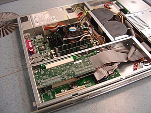 3Ware 8006 LP icm Supermicro 512L-260 / P4SCi-dsc09306_-jpg